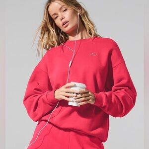 Alo Accolades Crewneck Sweatshirt Candy Red